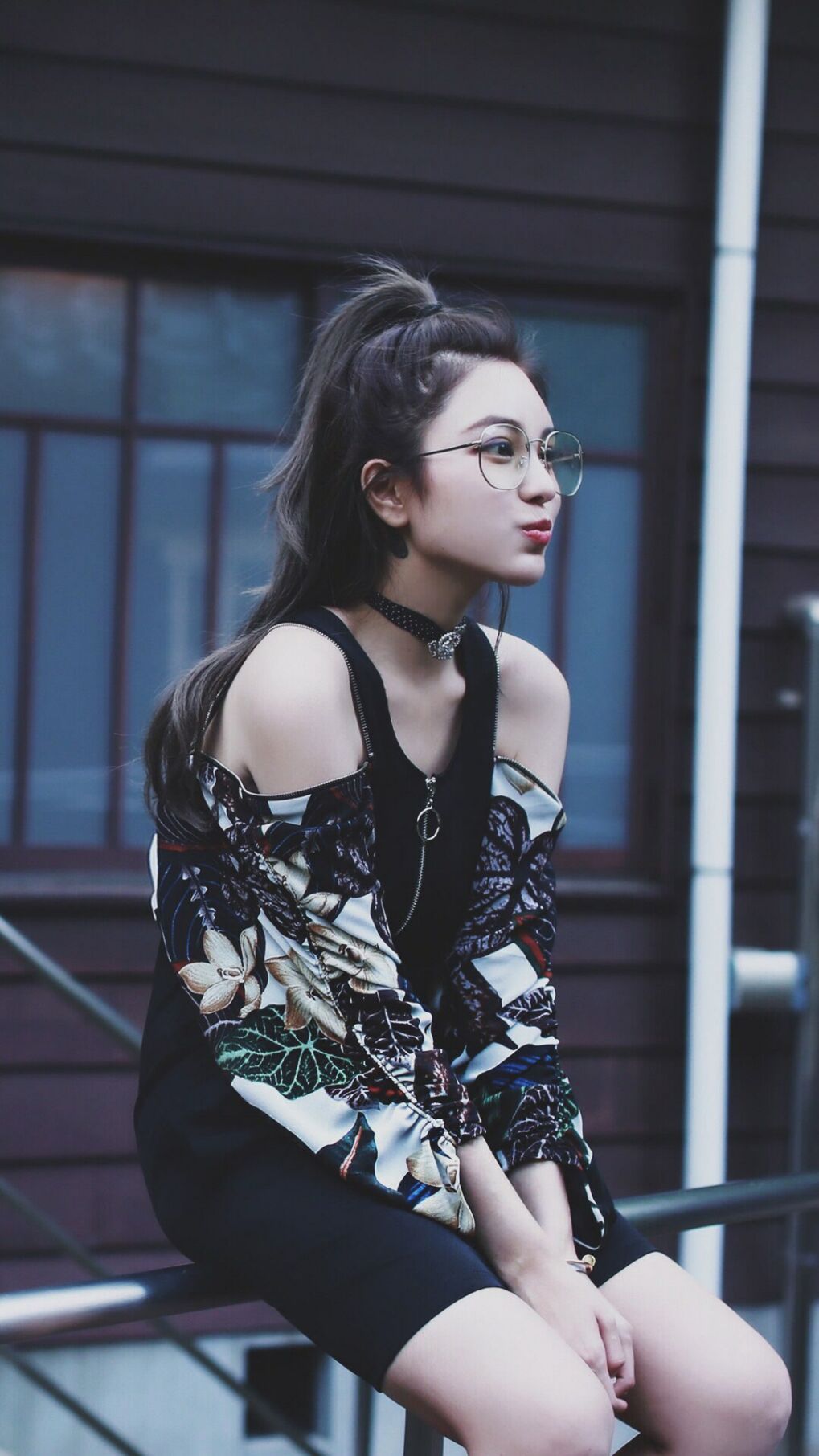 体育明星出书分享成长经历引共鸣,体育明星及其成长经历