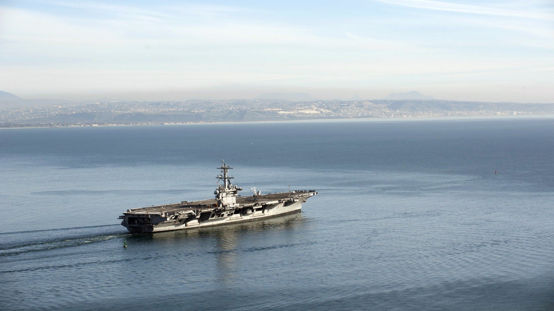 中国足球国家队强调体能与速度平衡发展，中国足球运动员的体能标准