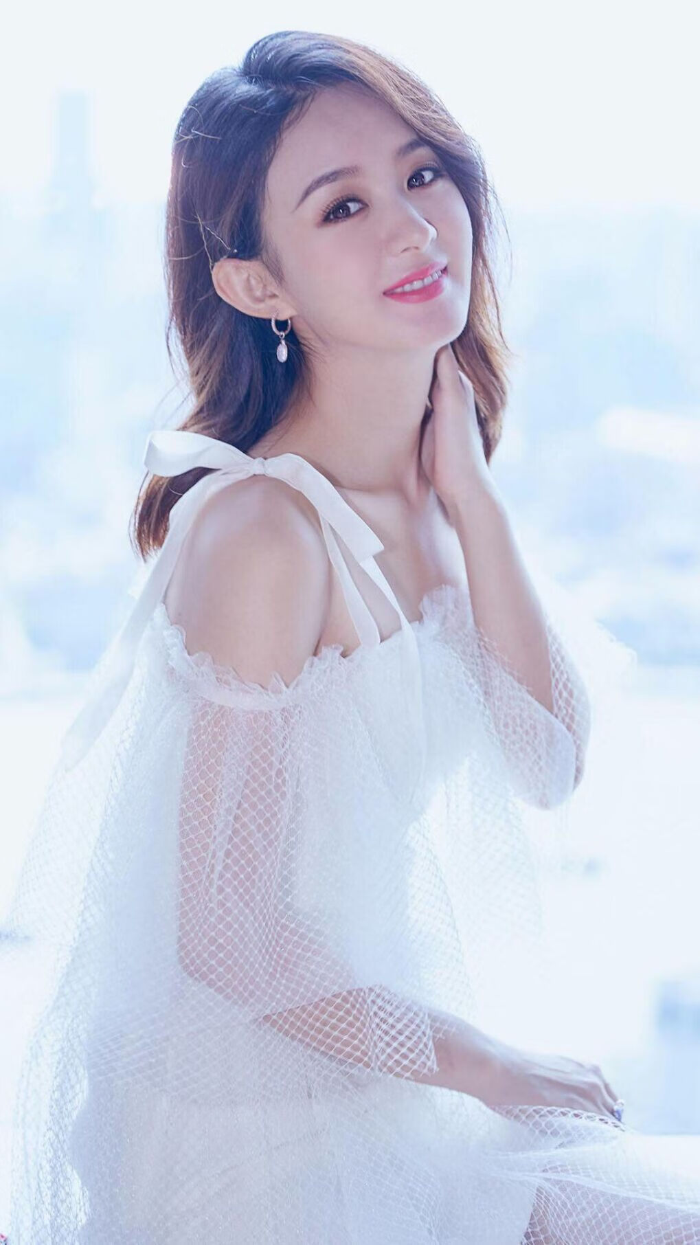 伊利亚·哈伦决赛中段加速领跑,荷甲伊哈塔伦